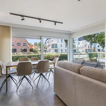 Ruim 1min Met Prive Parking Apartment Koksijde